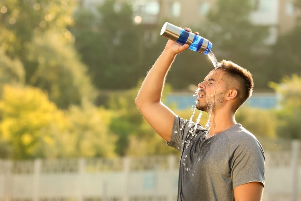 What should cricketers eat and drink? Hot Weather